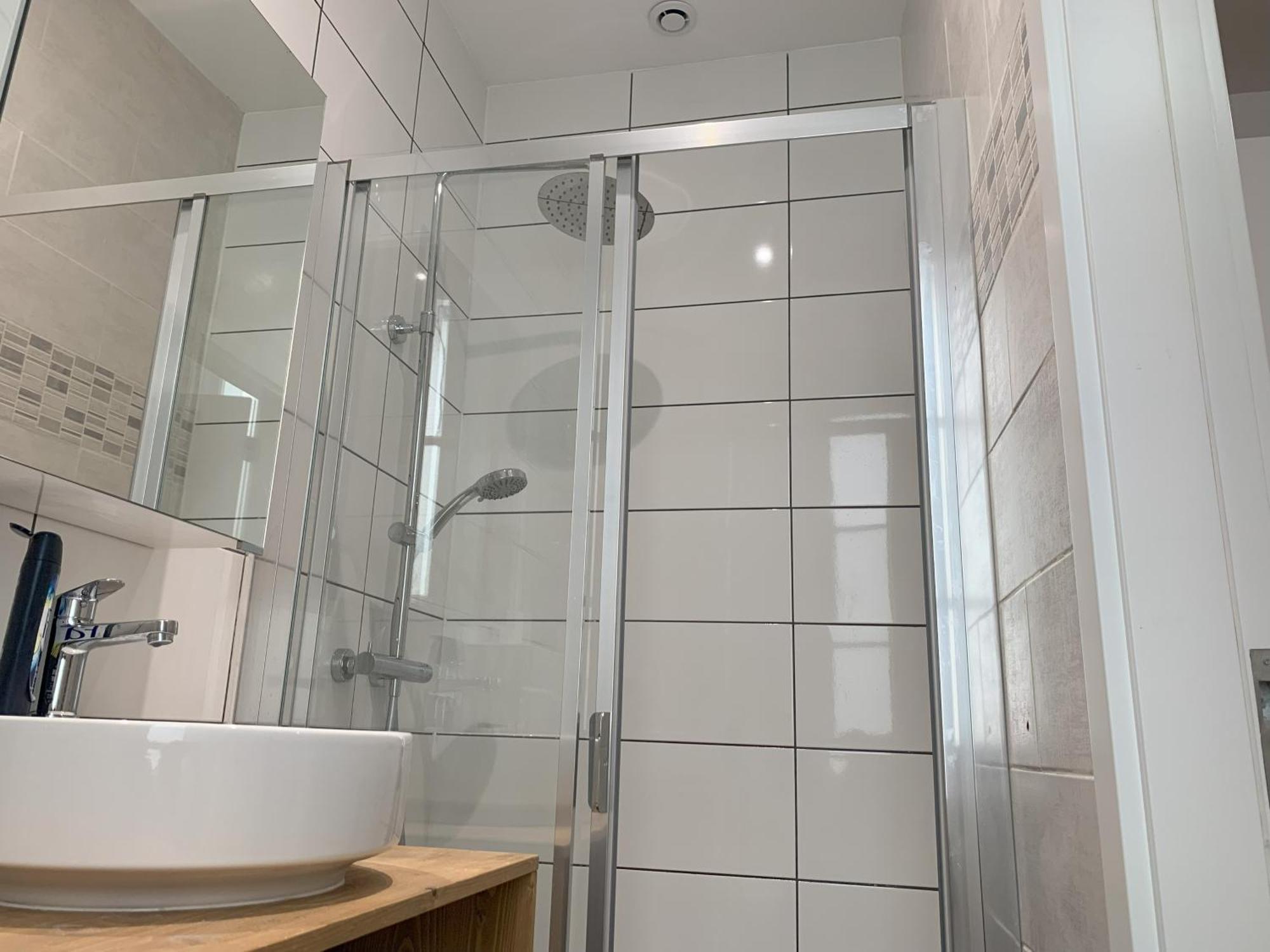 A - 2 Min Du Centre-ville, 3 Min De La Gare Apartment