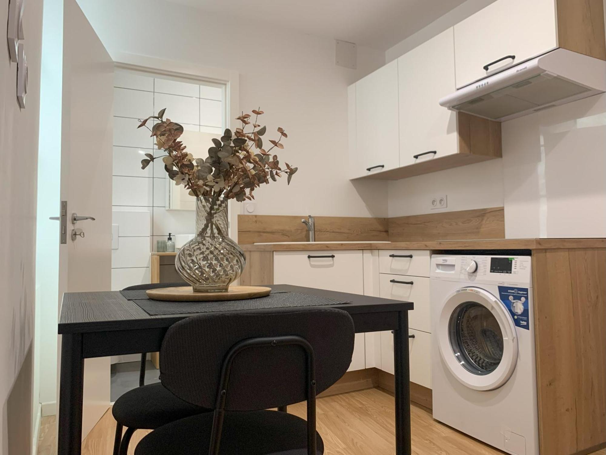 A - 2 Min Du Centre-ville, 3 Min De La Gare Apartment